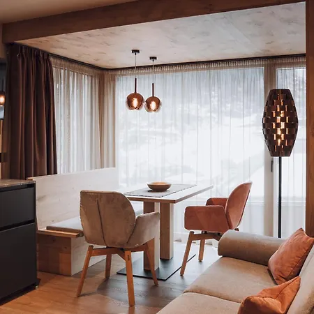 Aretia Living & Breakfast-2